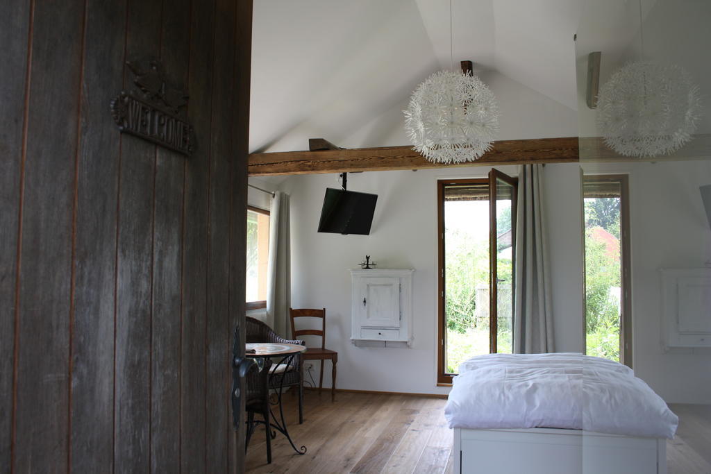Villa Ofenhaus Murten Habitación foto