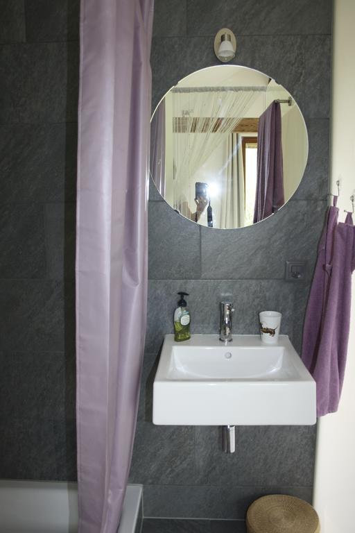 Villa Ofenhaus Murten Habitación foto