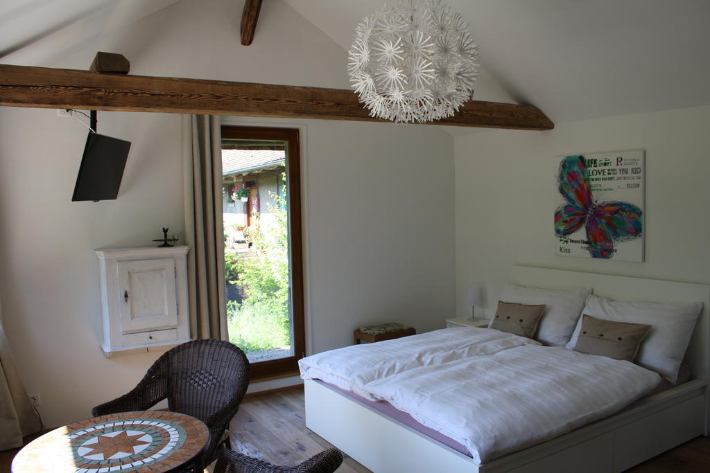 Villa Ofenhaus Murten Habitación foto